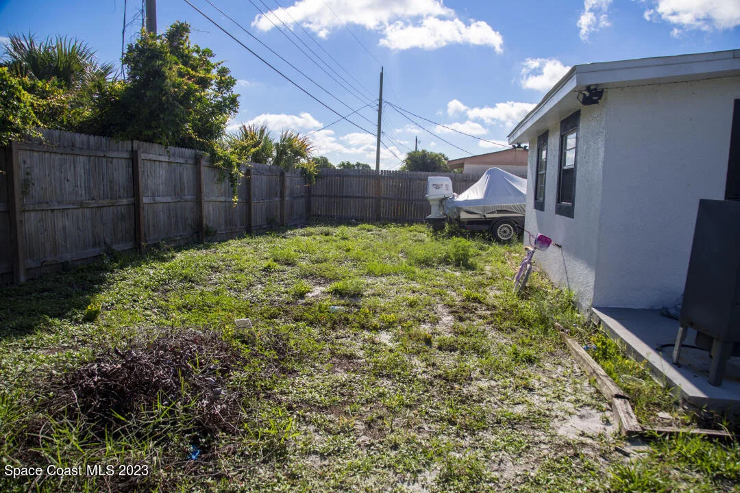 Photo of 750 Bianca Drive NE
