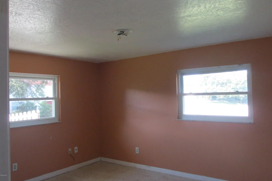 Photo of 308 SOUTHGATE Boulevard