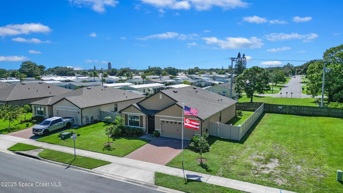 Photo of 6575 Topaz Drive