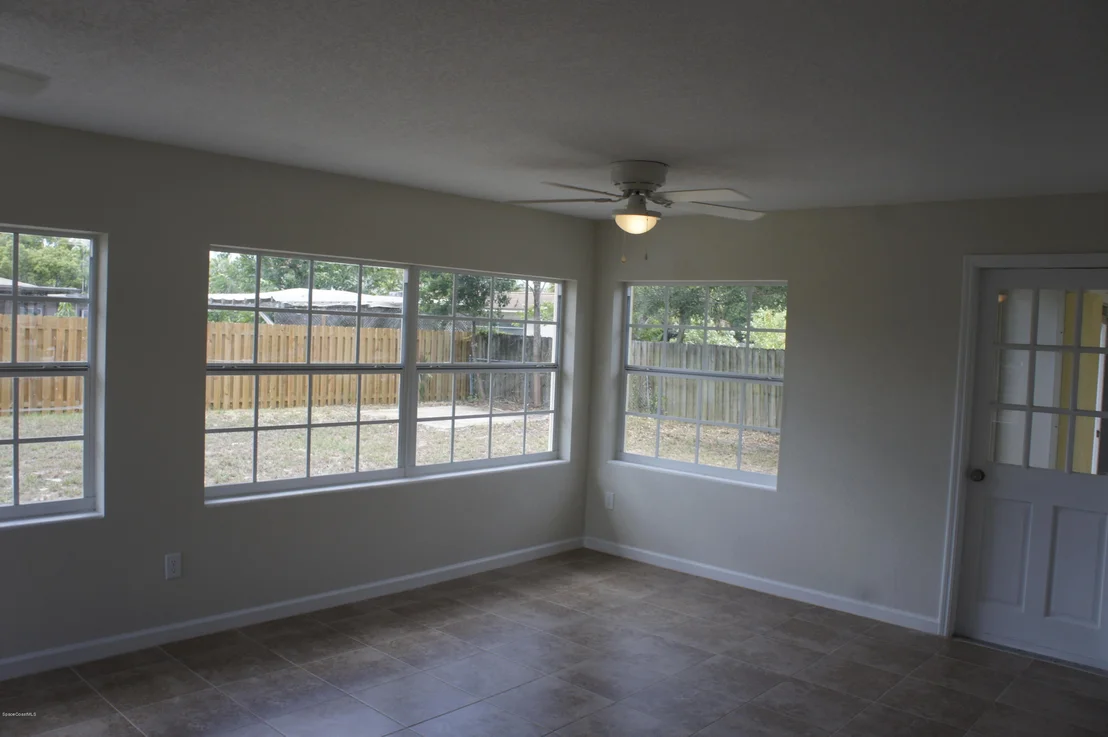 Photo of 1310 Sun Circle E