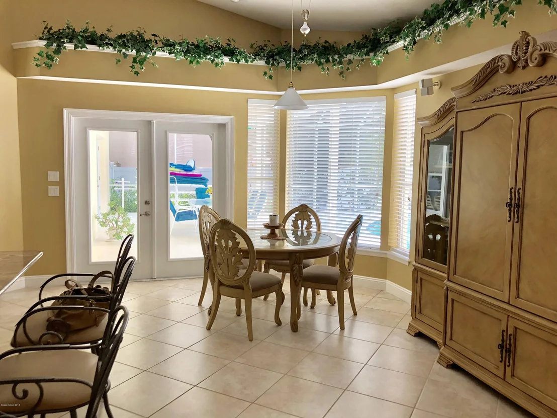 Photo of 975 Whisperpine Drive
