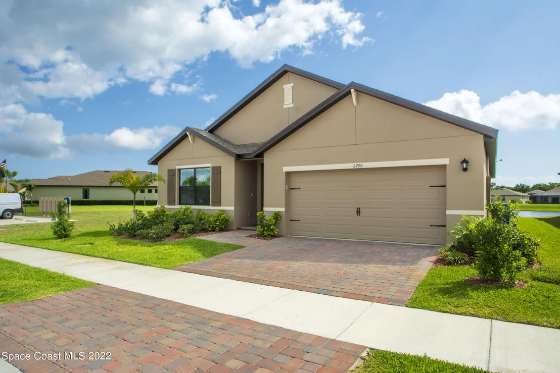 Photo of 6790 Canterbridge Drive