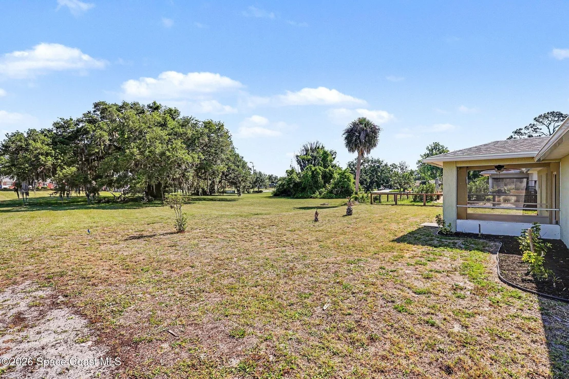 Photo of 1188 Ver Circle NE