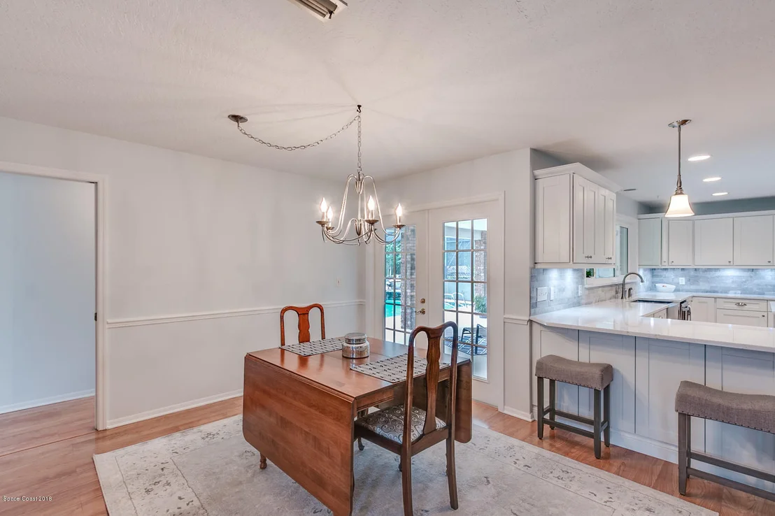 Photo of 685 Woodbridge Drive
