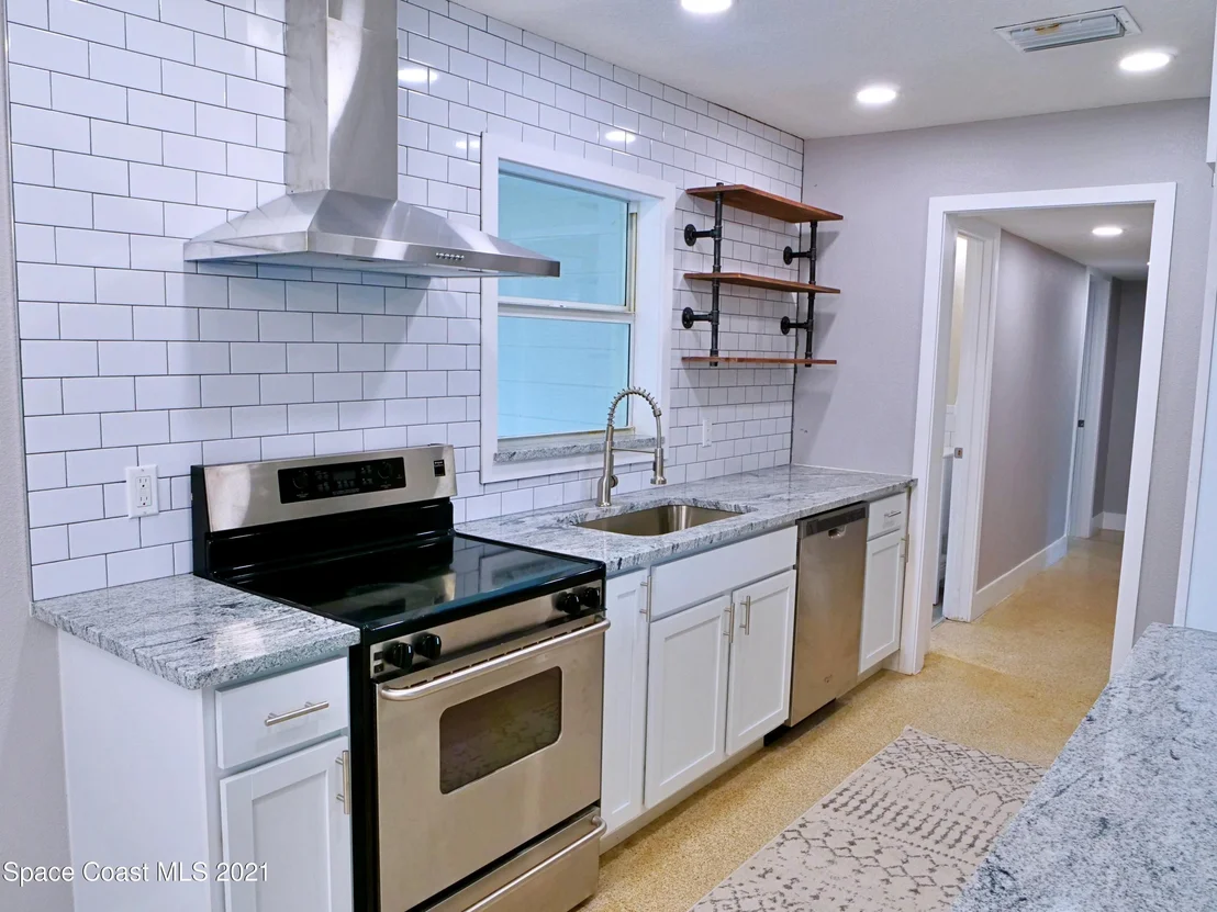 Photo of 175 Katherine Boulevard