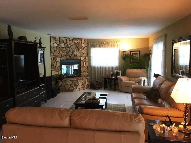 Photo of 370 Bahama Drive
