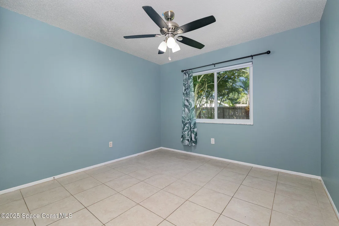 Photo of 1281 Dawn Street NE