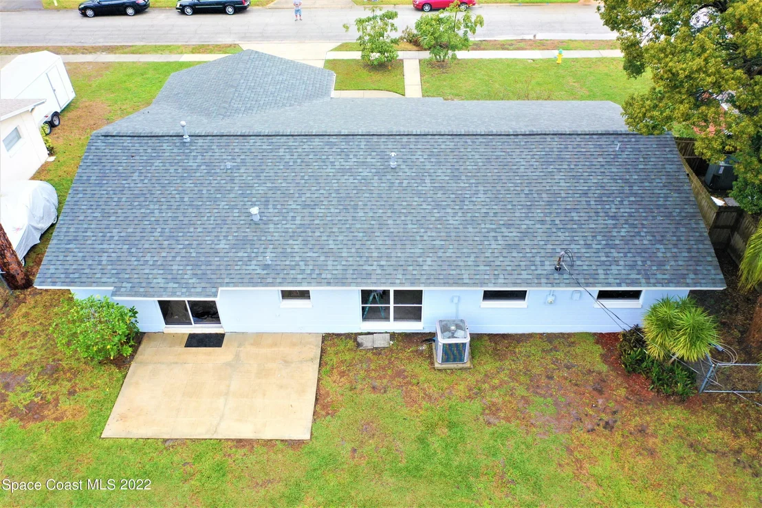 Photo of 877 Westport Drive