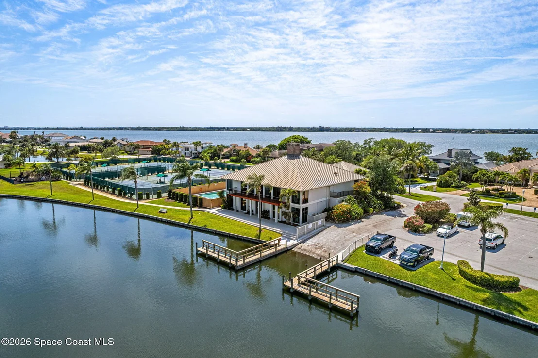 Photo of 100 Lanternback Island Drive