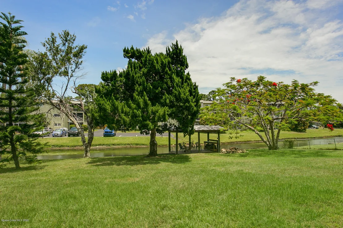 Photo of 1221 Rivermont Drive