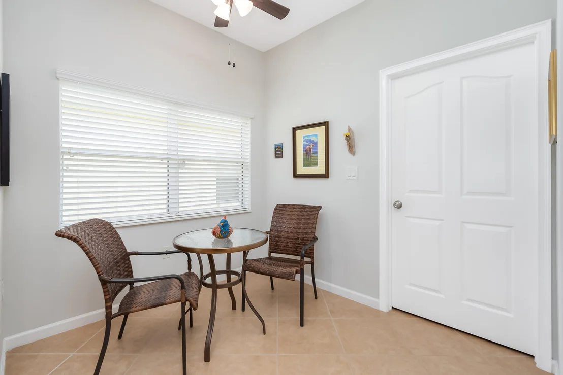 Photo of 6945 Lovington