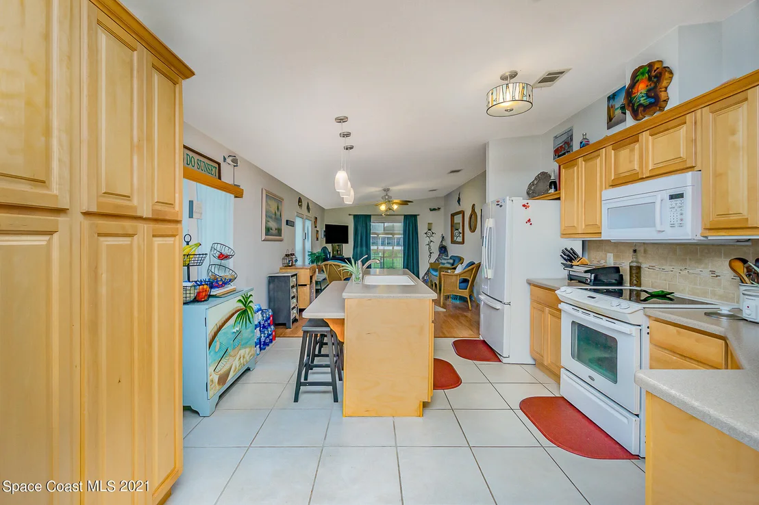 Photo of 387 Horseshoe Bend Circle