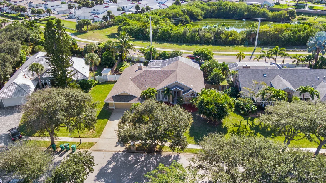 Photo of 393 Peregrine Drive