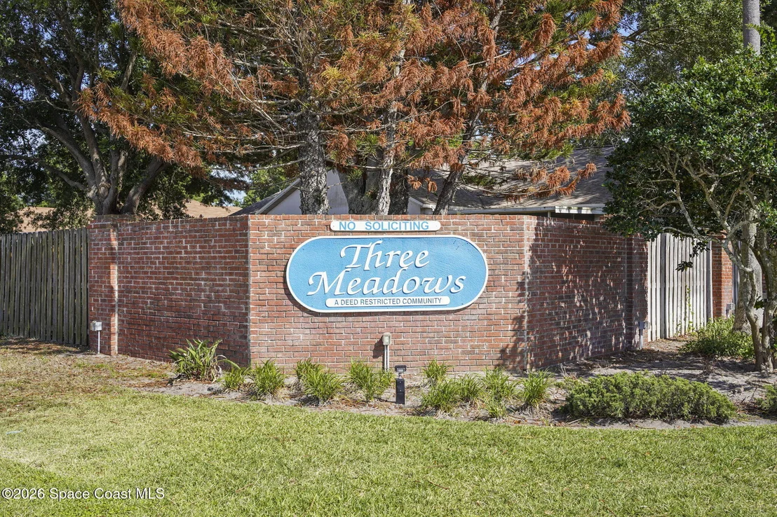 Photo of 1246 Lakeview Drive