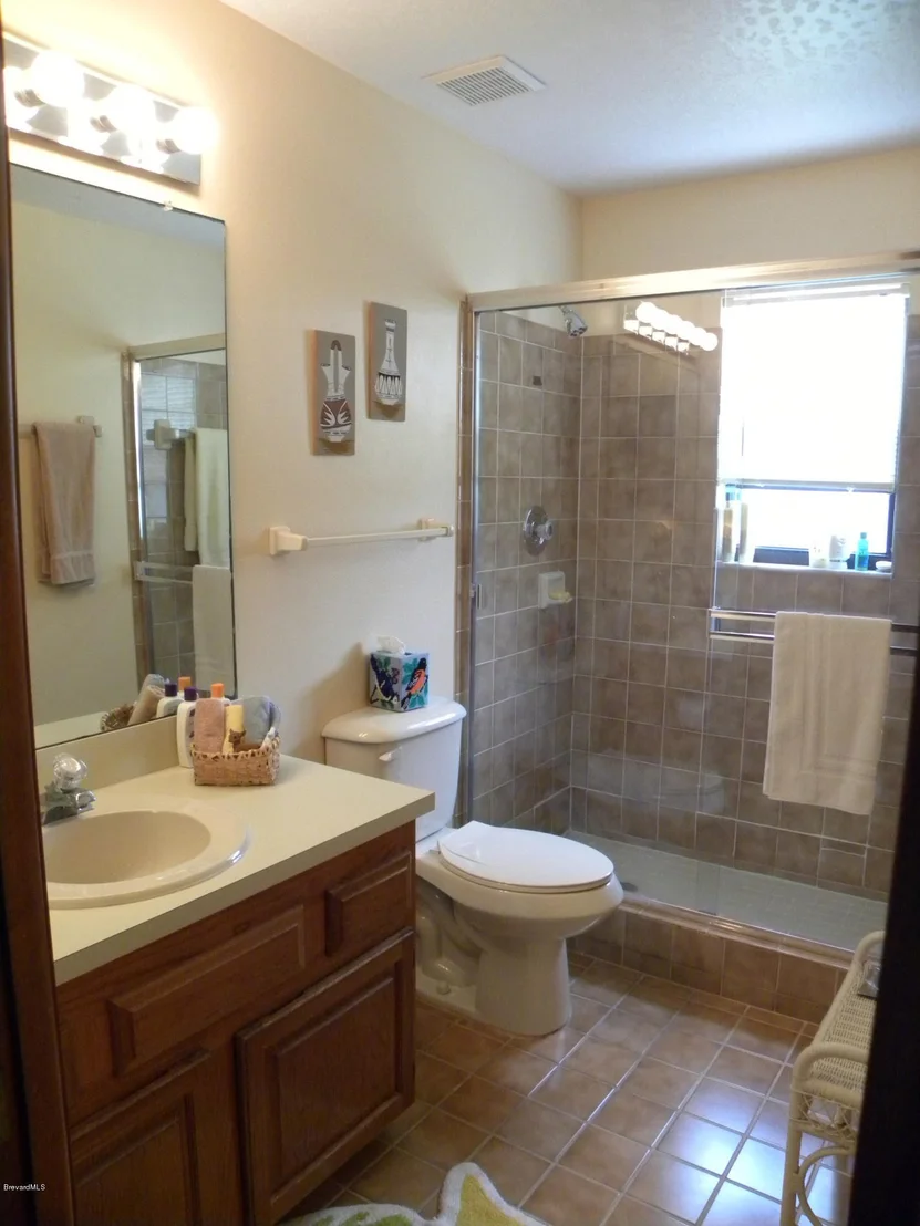 Photo of 855 Ridge Lake Drive
