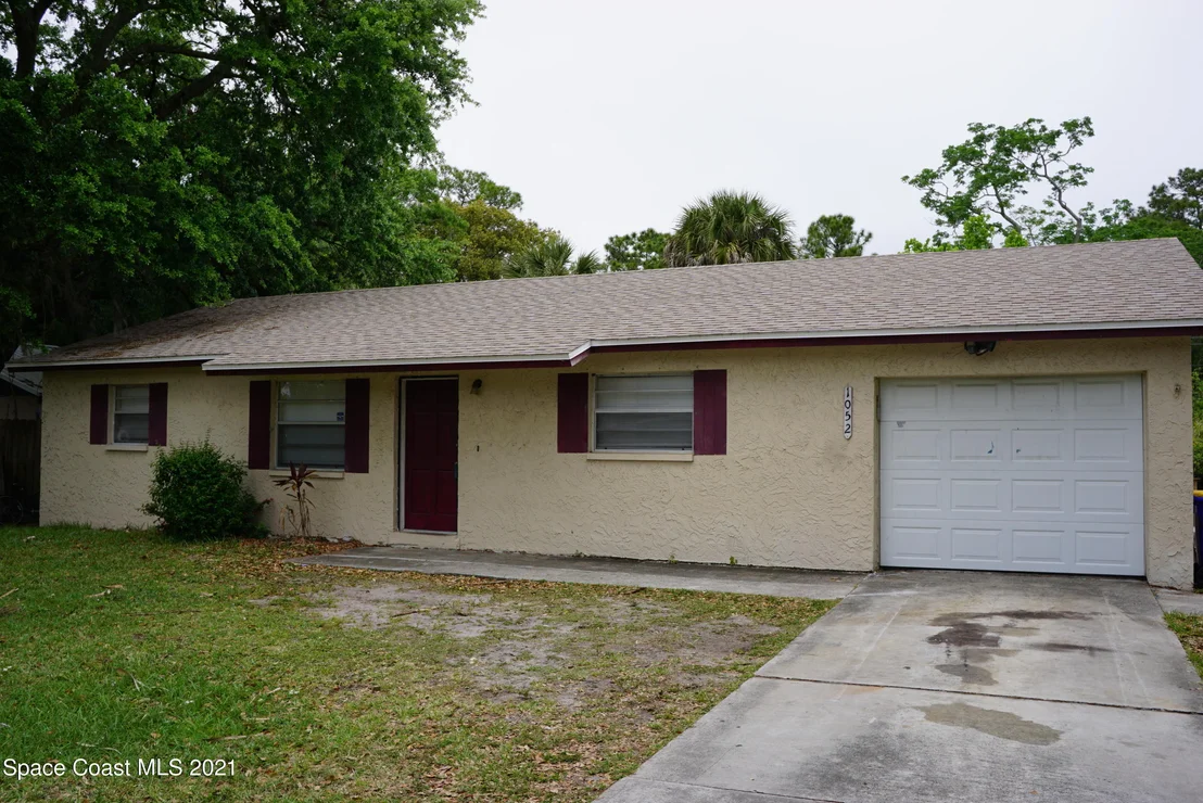 Photo of 1052 Bernice Road