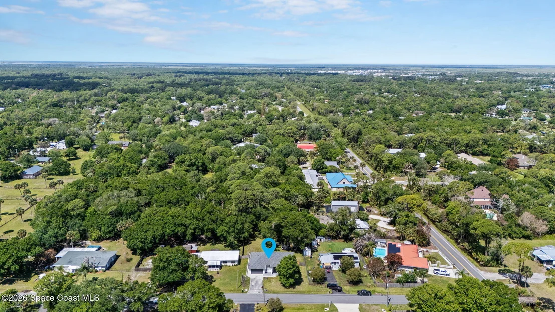 Photo of 425 La Veta Drive