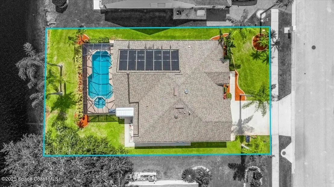 Photo of 972 Sabal Grove Drive