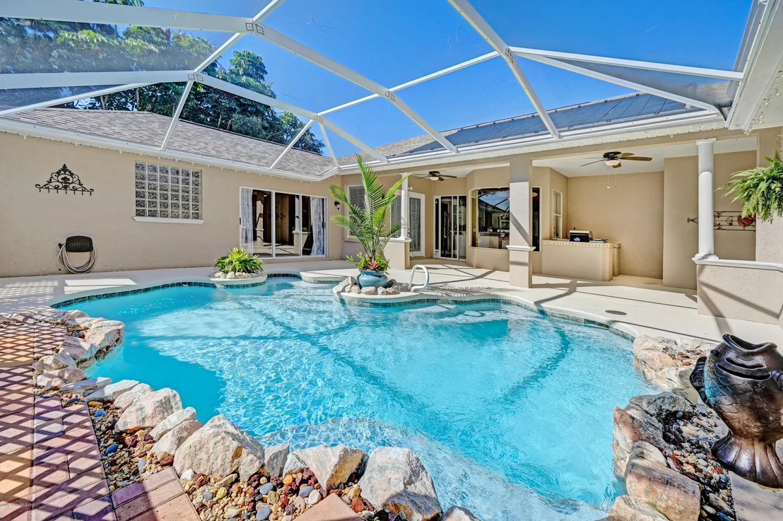 Photo of 601 Gina Lane