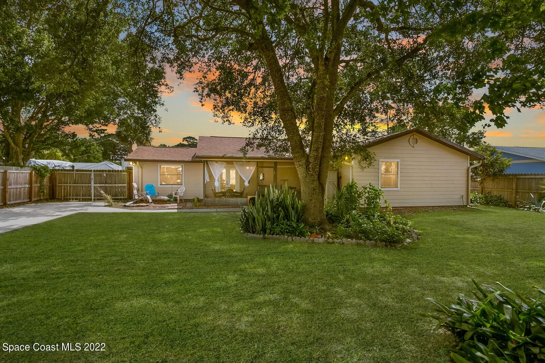 Photo of 5970 Cannon Avenue