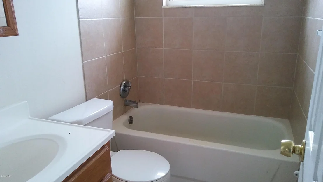 Photo of 1366 Arnold Drive