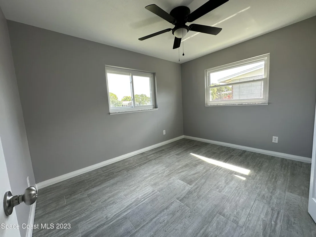 Photo of 989 Cardon Drive