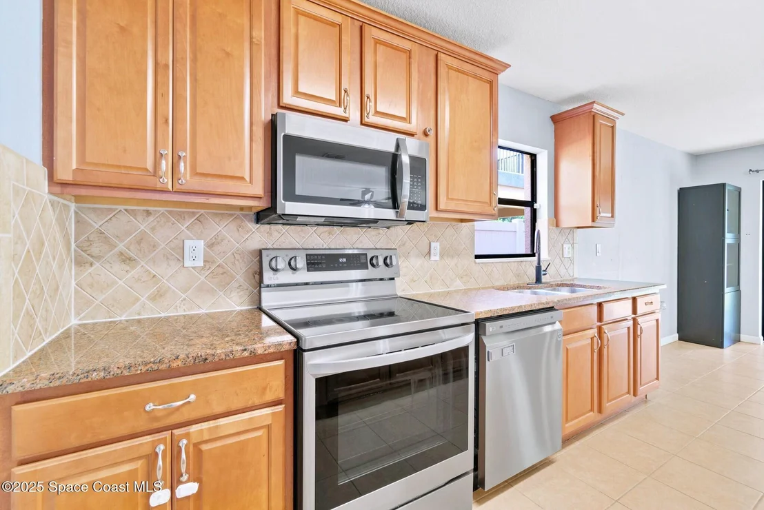 Photo of 404 Dryden Circle