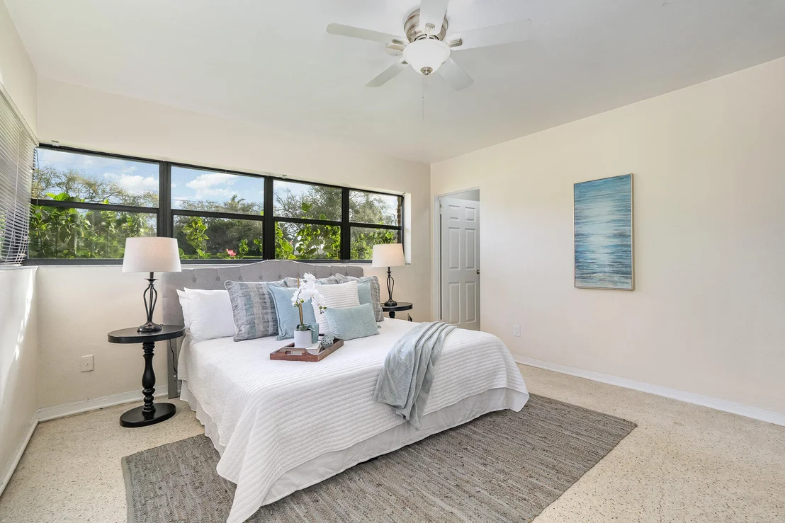 Photo of 68 W Bay Drive