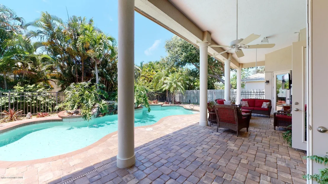 Photo of 403 Flanders Drive