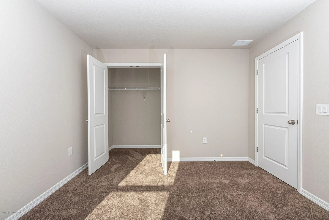 Photo of 475 Dryden Circle