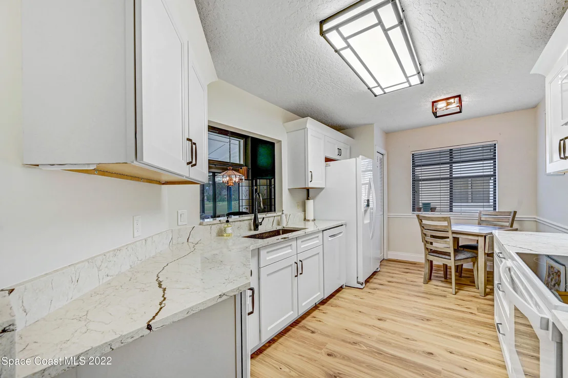 Photo of 820 Ridge Lake Drive