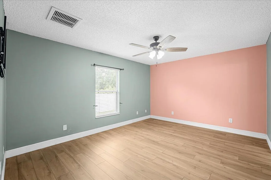 Photo of 6445 Ainsworth Road