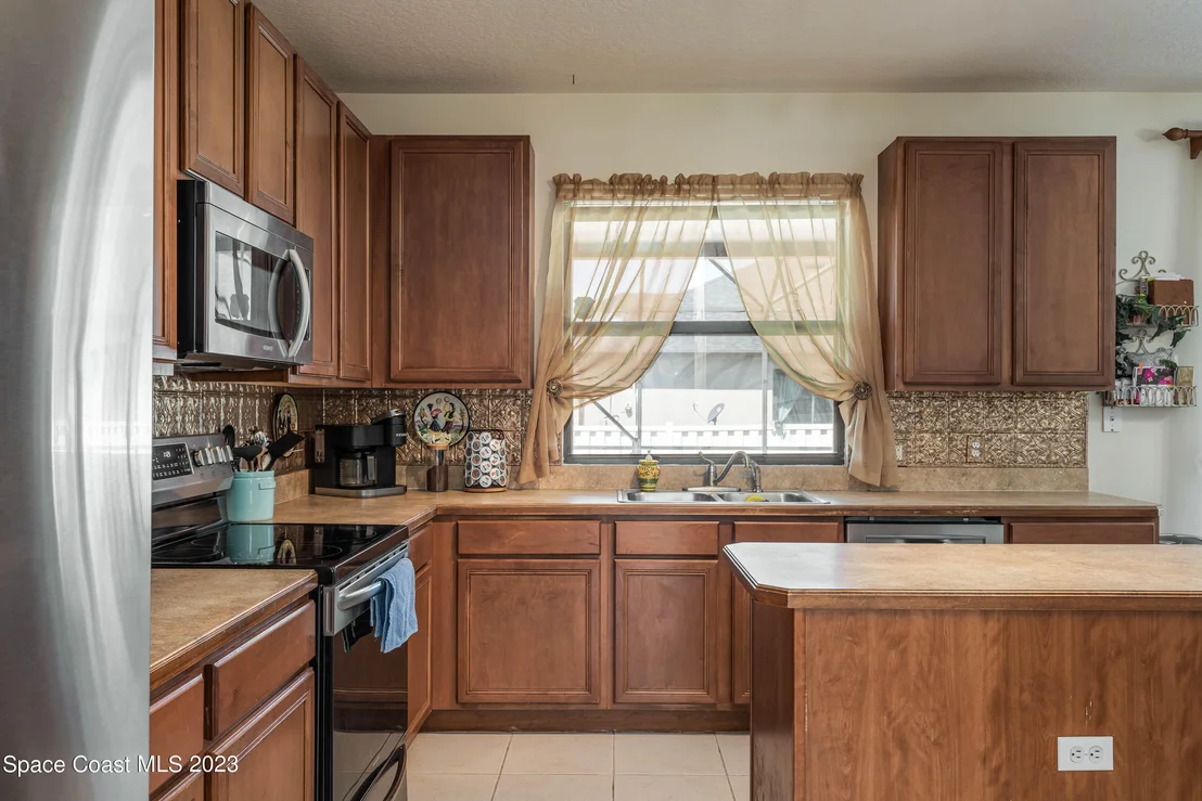 Photo of 1201 Serengeti Way
