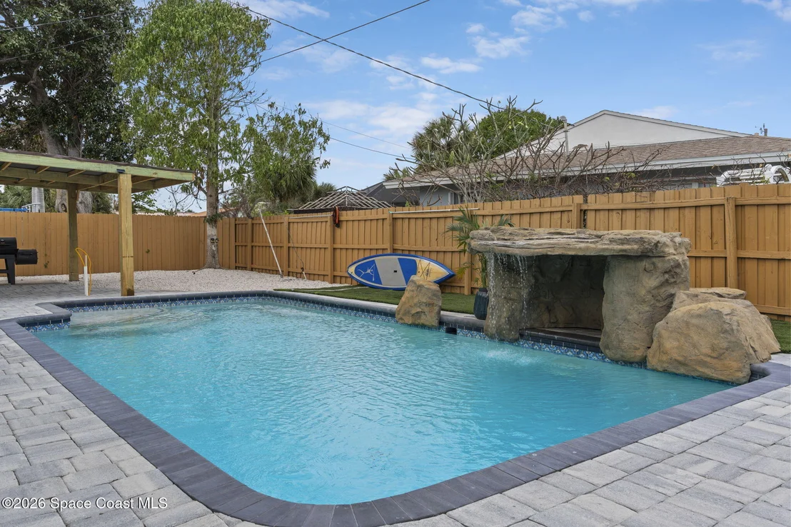 Photo of 500 Seabreeze Drive