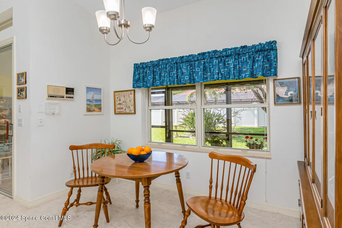 Photo of 410 Oriole Lane