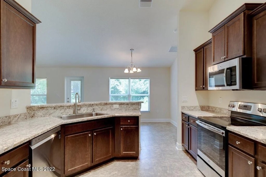 Photo of 643 Bayfront