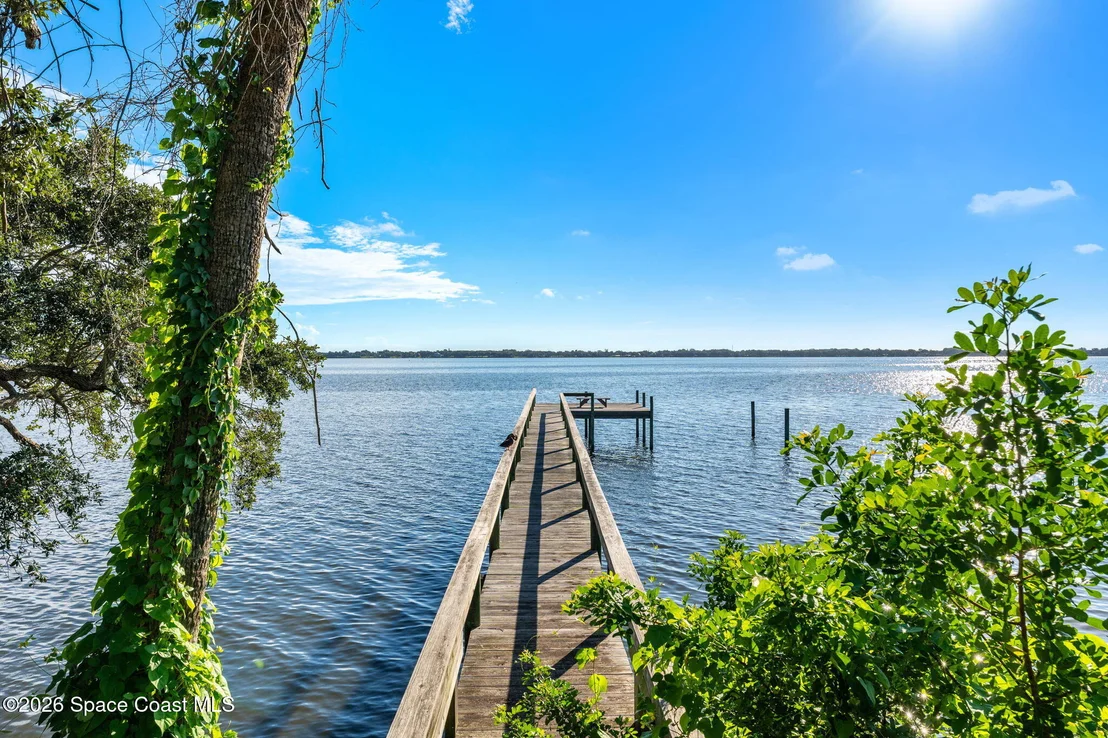 Photo of 925 N Indian River Drive
