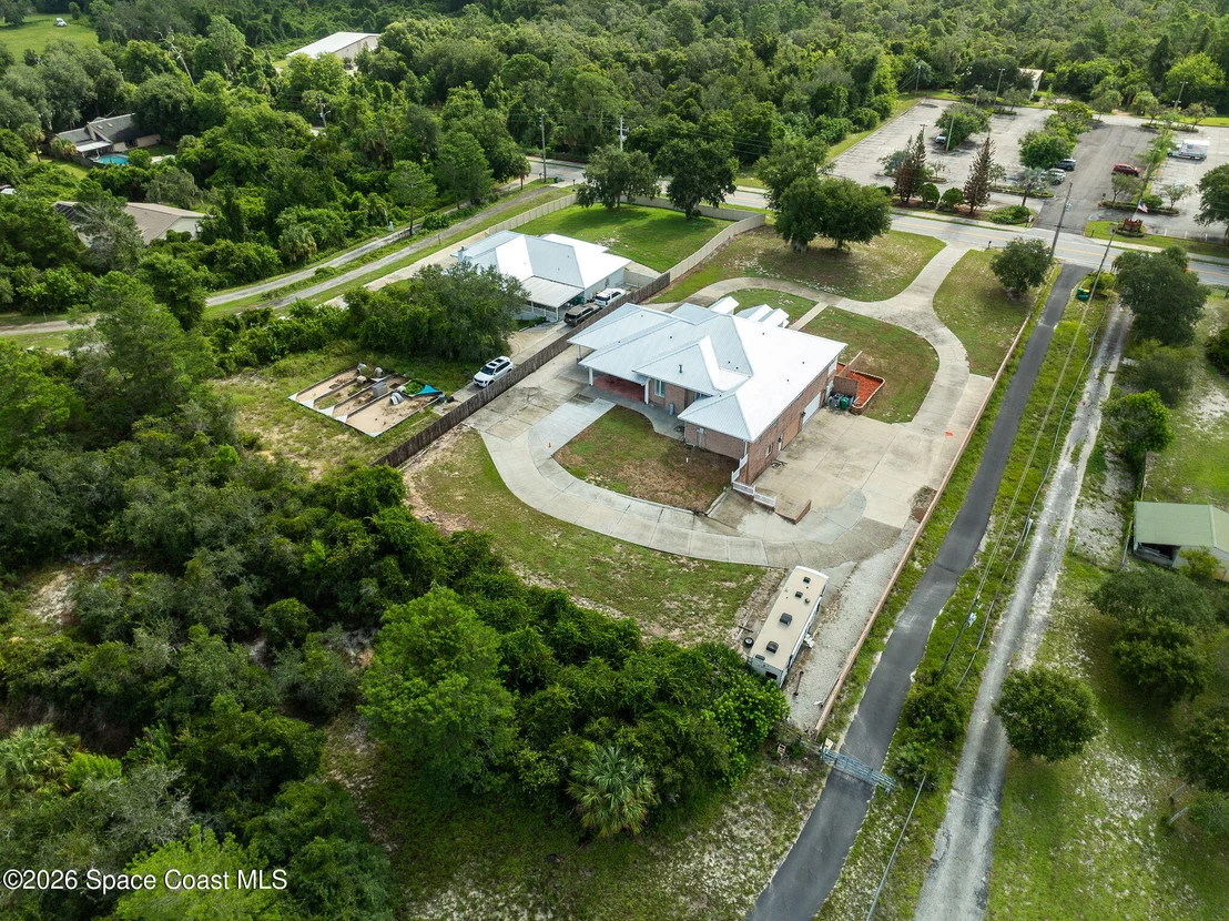 Photo of 2326 Holder Road