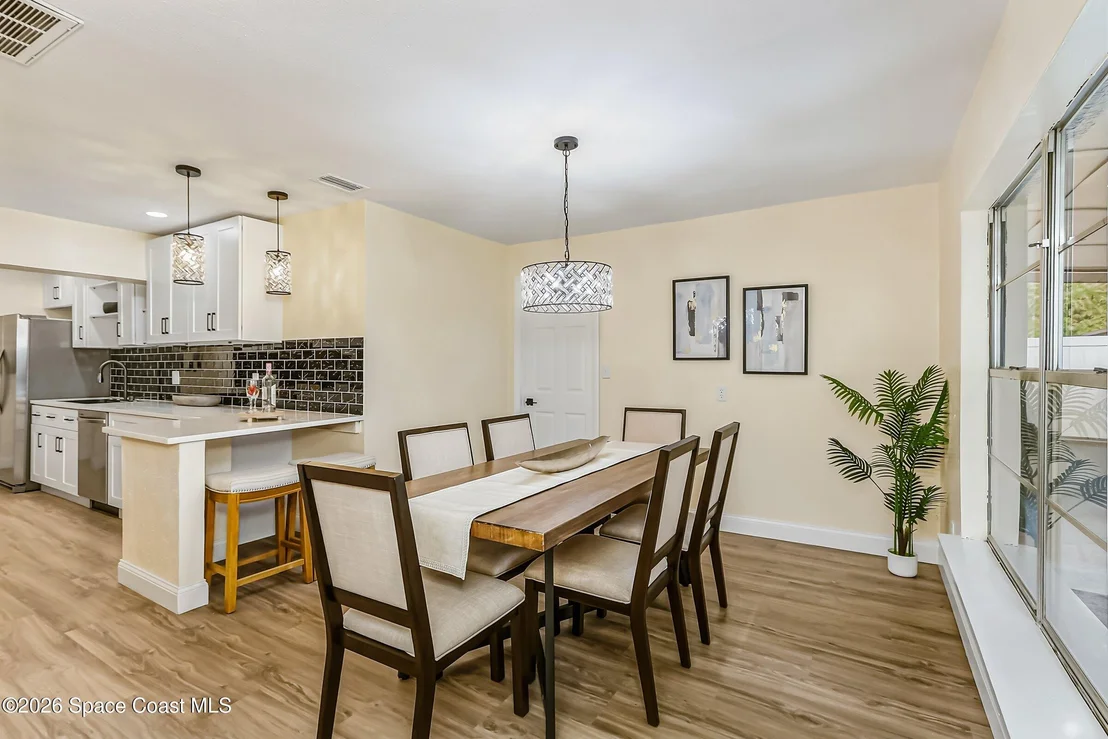 Photo of 2283 Saint Swithin Lane