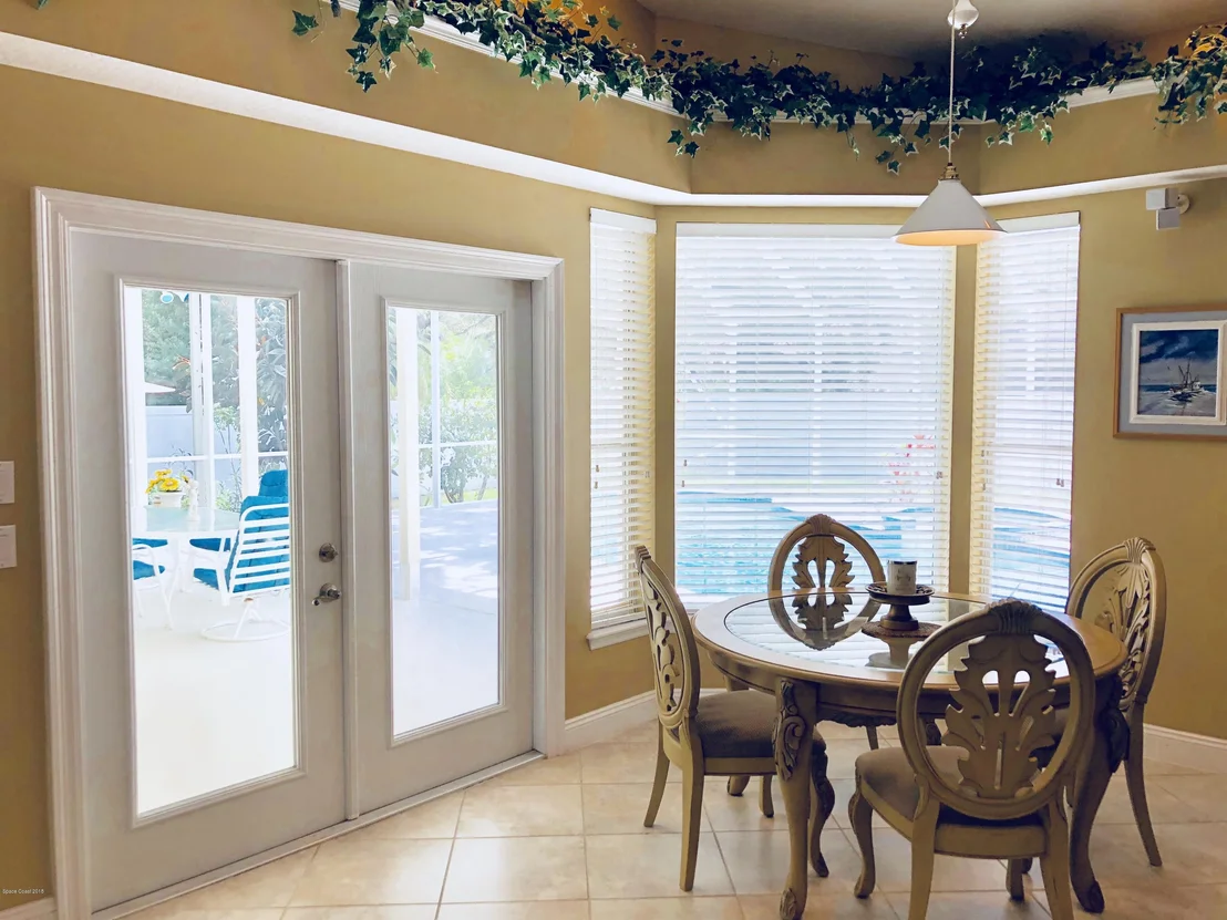 Photo of 975 Whisperpine Drive