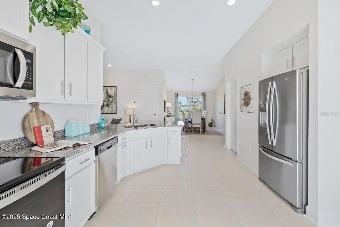 Photo of 1135 Kylar Drive NW