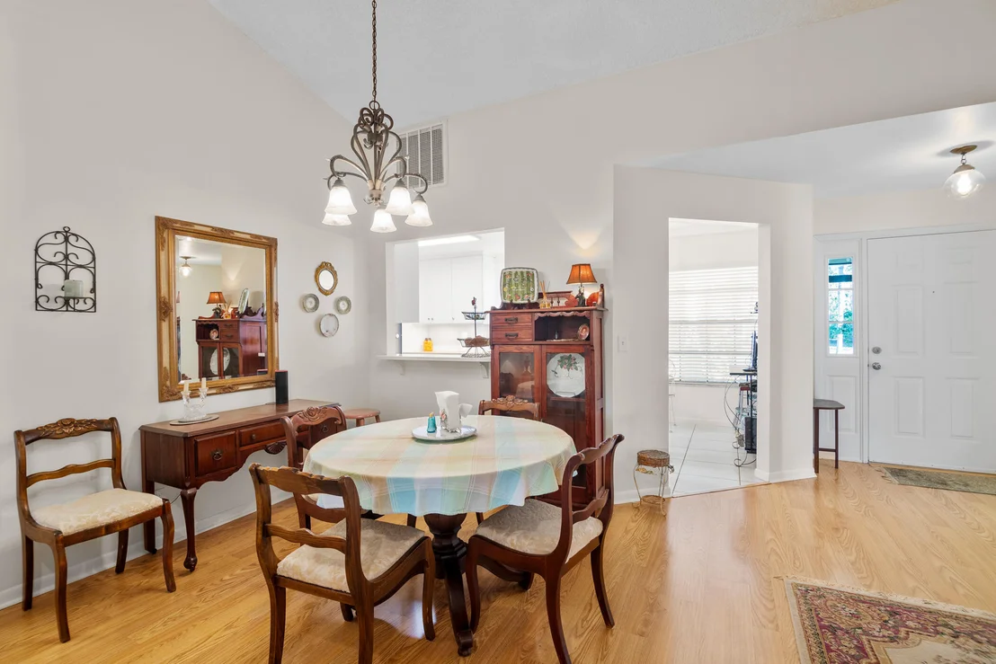 Photo of 849 Gardener Road