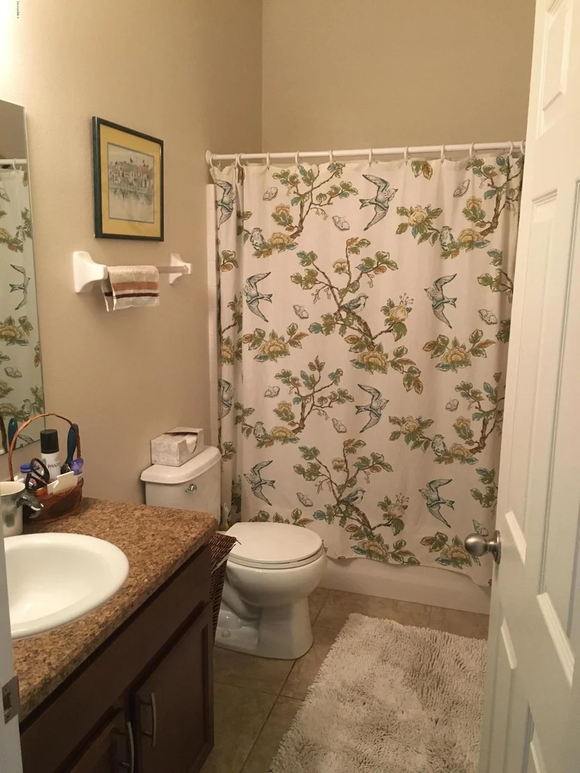 Photo of 337 SE Abernathy Circle