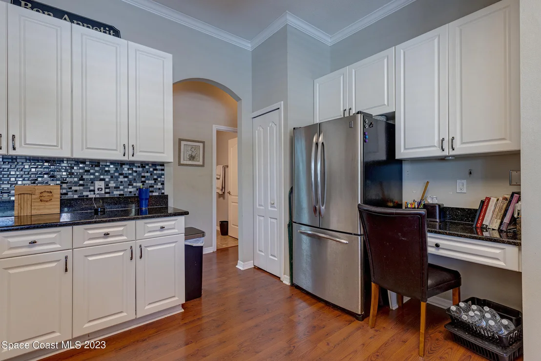 Photo of 832 Carriage Hill Road