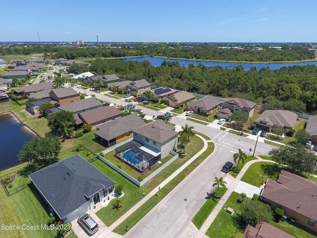 Photo of 1201 Serengeti Way