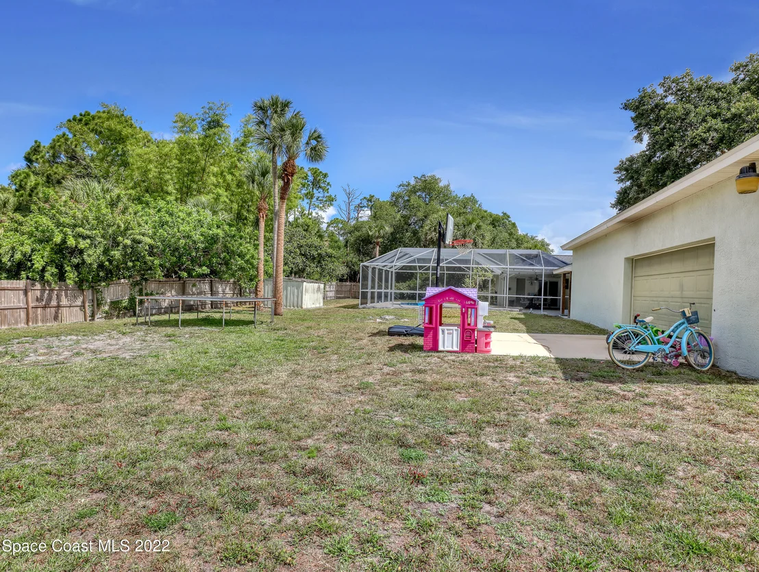 Photo of 6280 Golfview Avenue