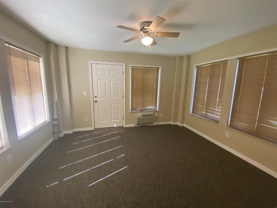 Photo of 6800 Cecil Road