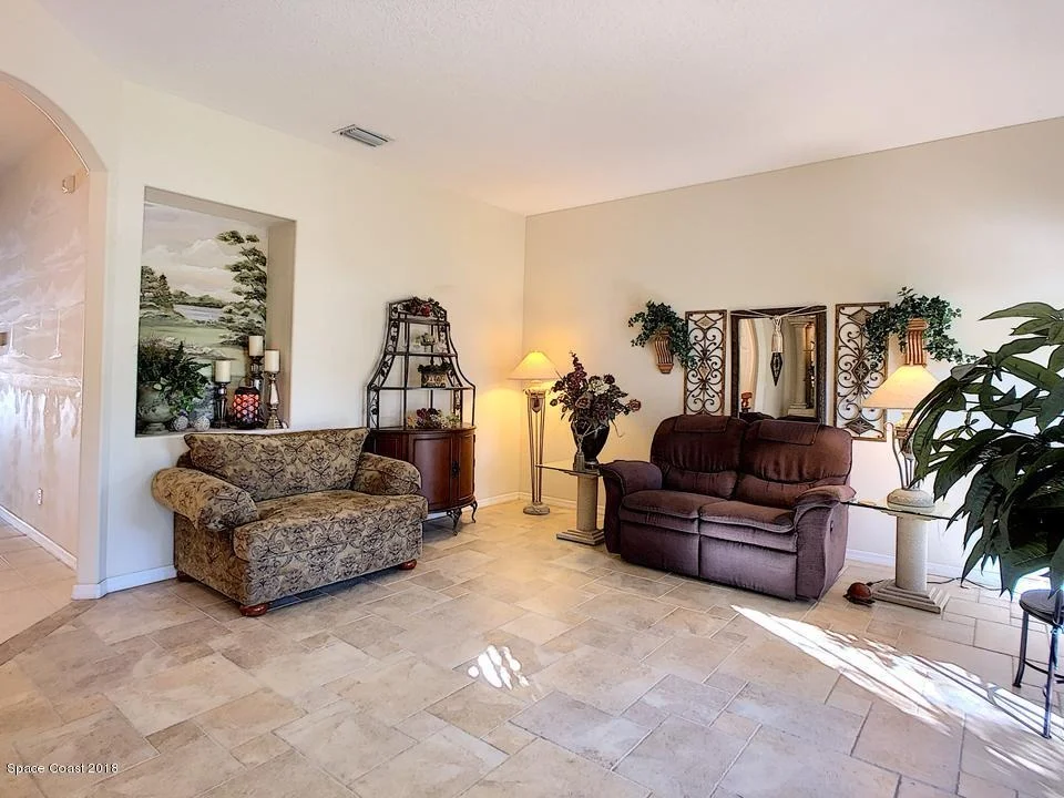 Photo of 2010 Stratford Pointe Drive