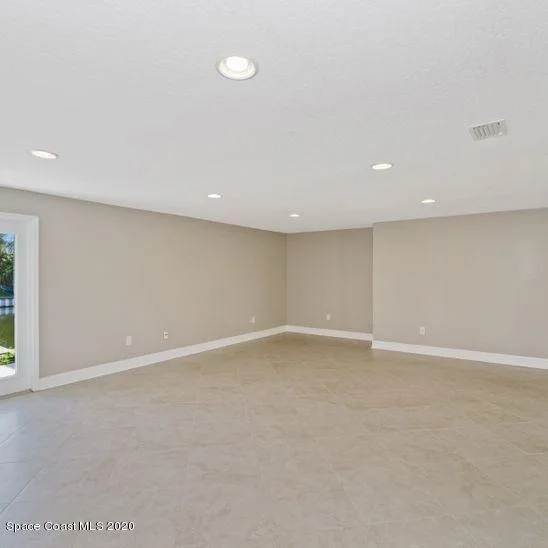 Photo of 425 Penguin Drive