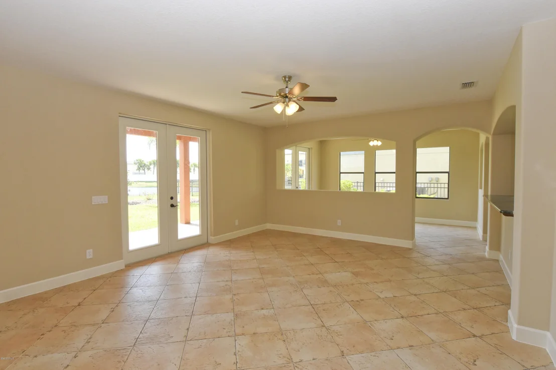 Photo of 1263 United Drive